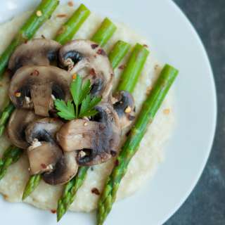 Easy Cheesy Gruyere Grits