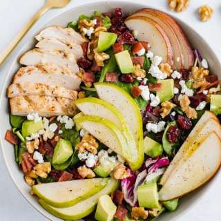 Pear Salad with Walnuts, Avocado and Grilled Chicken
