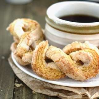 50-Calorie Sugar Twists