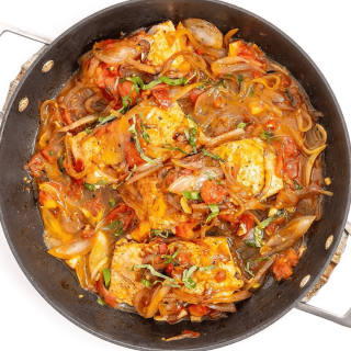 Sautéed Salmon with Tomatoes and White Wine