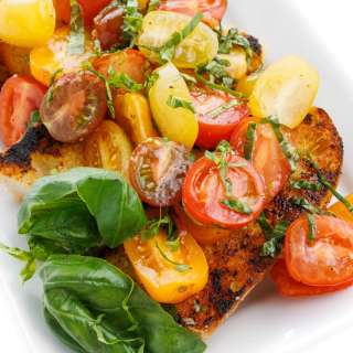 Grilled Garlic Bread Bruschetta