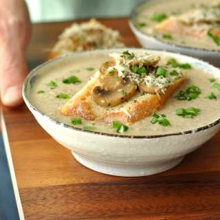 Creamy Mushroom Brie Soup