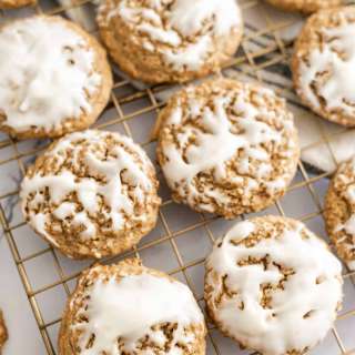 Iced Oatmeal Cookies