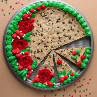 Giant Christmas Wreath Cookie Cake