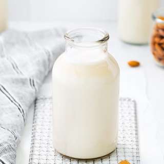 How to Make Almond Milk