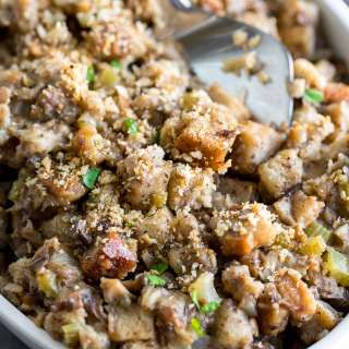Classic Slow Cooker Stuffing