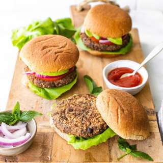 Black Bean and Sweet Potato Burger