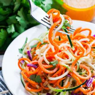 Spiralized Thai Zucchini Noodle Salad with Sriracha Dressing