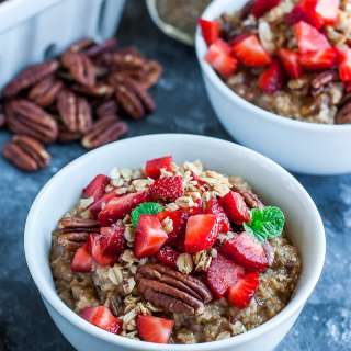 Instant Pot Strawberry Oatmeal