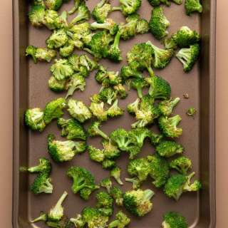 Easy Roasted Broccoli