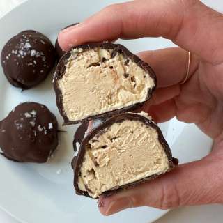 Peanut Butter Greek Yogurt Bites