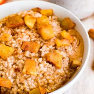 Apple Cinnamon Steel Cut Oatmeal
