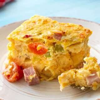 Easy Denver Omelet Hash Brown Casserole
