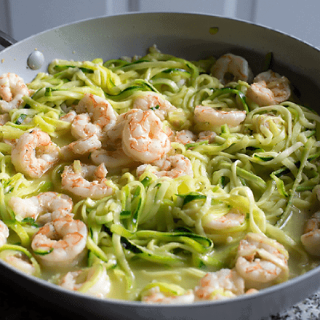 Lemon Garlic Shrimp and Zucchini Noodles - Zoodles