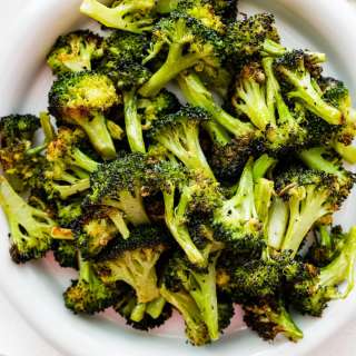 Easy Roasted Broccoli