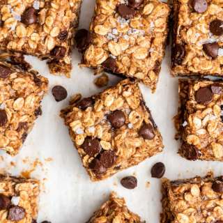 Healthy Baking Recipes + Oatmeal Chocolate Chip Bars