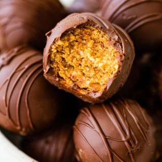 Healthy Peanut Butter Balls