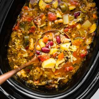 Slow Cooker Minestrone Soup