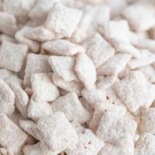White Chocolate Puppy Chow (Muddy Buddies)