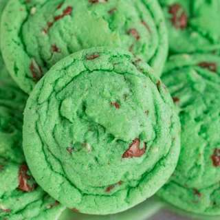 Mint Chocolate Chip Cookies