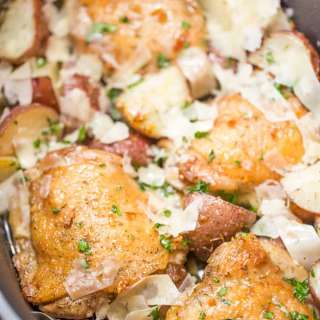Slow Cooker Garlic Parmesan Chicken and Potatoes