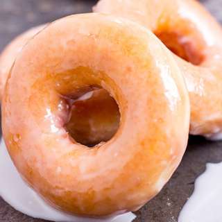 Krispy Kreme Glazed Doughnuts (Copycat)