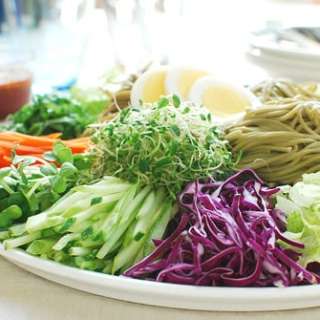 Jaengban Guksu (Platter of Cold Noodles and Vegetables)
