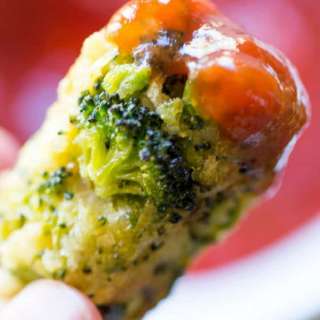 Baked Cheddar Broccoli Tots
