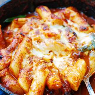 Seafood Cheese Tteokbokki (Spicy Rice Cake)