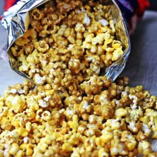 Cheddar & Caramel Chicago Mix Popcorn