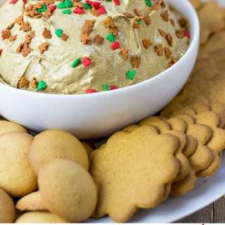 Gingerbread Cheesecake Dip