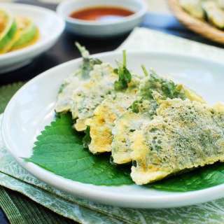 Kkaennip jeon (Pan-fried stuffed perilla)