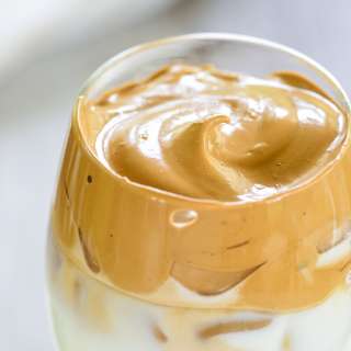 Dalgona Coffee