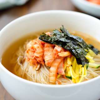 Janchi Guksu (Korean Warm Noodle Soup)