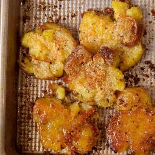 Garlic Butter Smashed Potatoes
