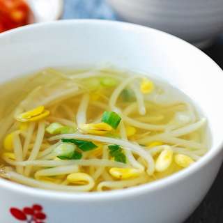 Kongnamul Guk (Soybean Sprout Soup)