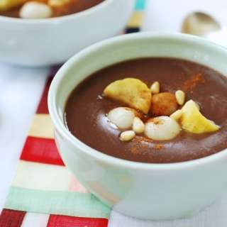 Danpatjuk (Sweet Red Bean Porridge)