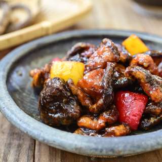 Beoseot Gangjeong (Sweet Crispy Mushrooms)