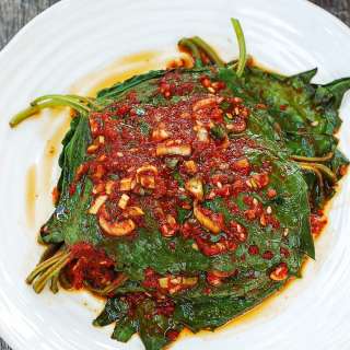 Kkaennip Jjim (Steamed Perilla Leaves)