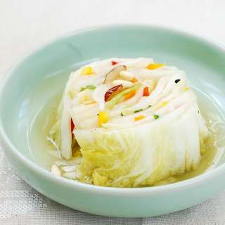 Baek Kimchi (White Kimchi)