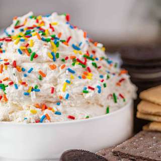 Funfetti Cake Batter Dip (Dunkeroo Dip)