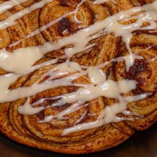 Slow Cooker Cinnamon Rolls