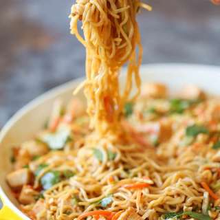 Thai Peanut Chicken Noodles
