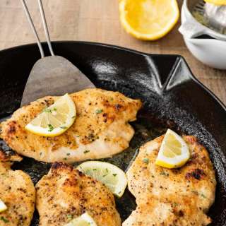 Buttery Lemon Garlic Baked Chicken
