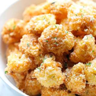 Parmesan Cauliflower Bites