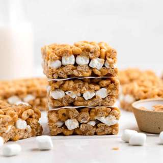 Peanut Butter Marshmallow Cereal Bars