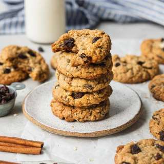 Oatmeal Raisin Cookies