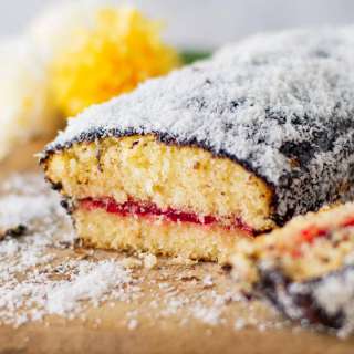 Lamington Loaf Cake