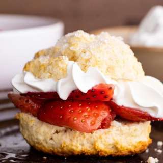Easy Strawberry Shortcake