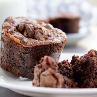 Easy Dark Chocolate Chunk Brownies